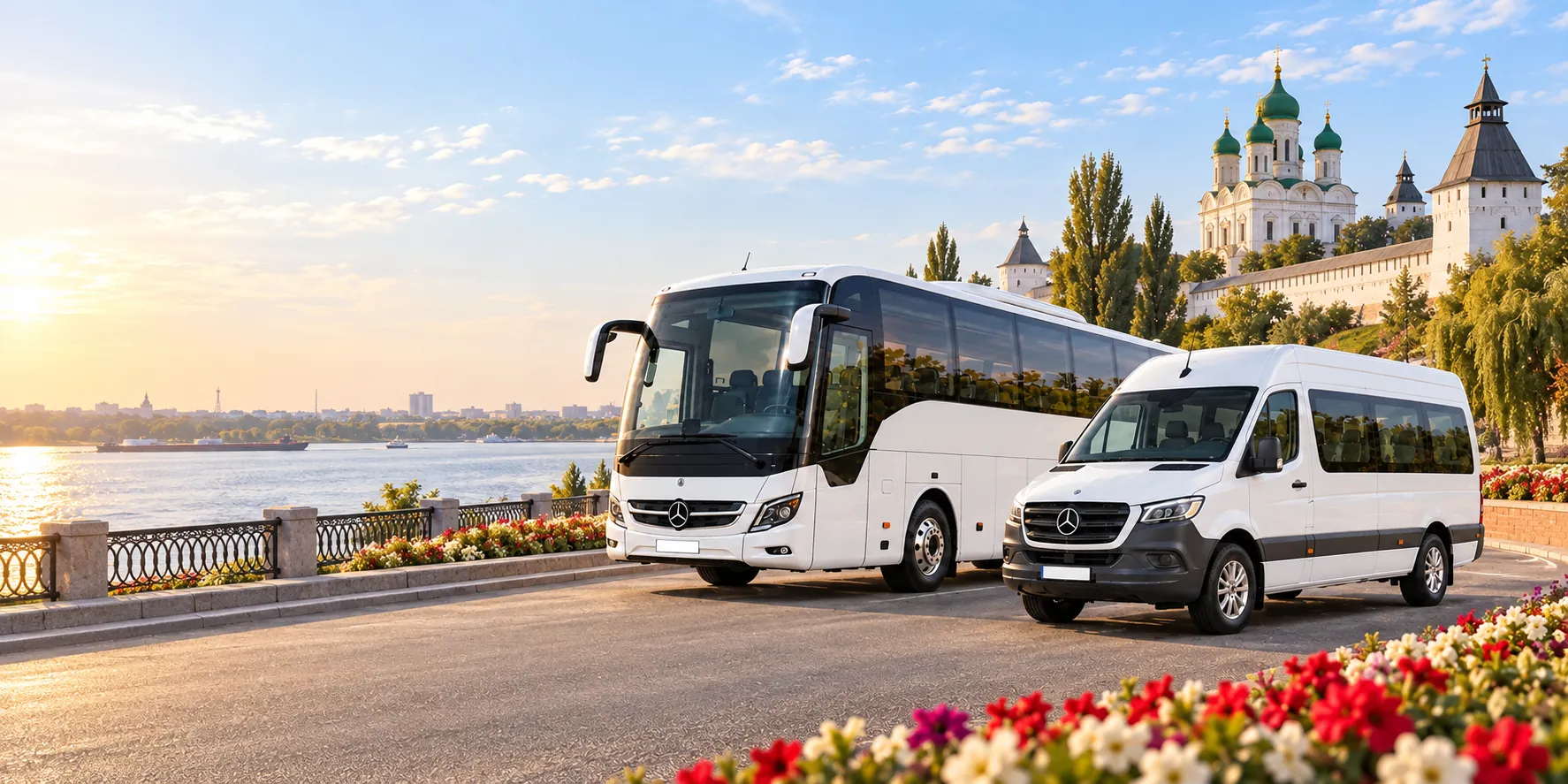 Автобус Mercedes-Benz и микроавтобус Sprinter на набережной Волги в Астрахани, вдали белые стены кремля